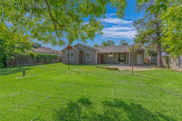 1113 Felder Street, Navasota, TX 77868