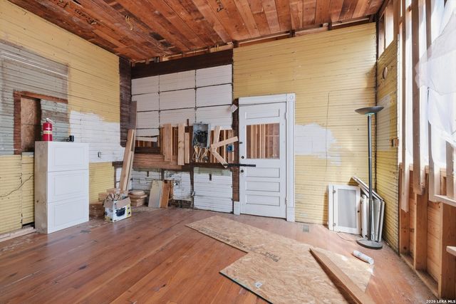 611 Mason St, San Antonio, TX 78208