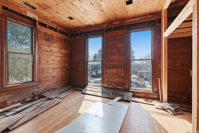 611 Mason St, San Antonio, TX 78208