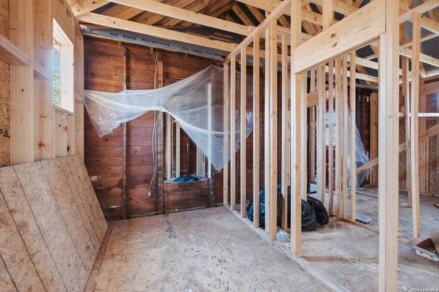 611 Mason St, San Antonio, TX 78208