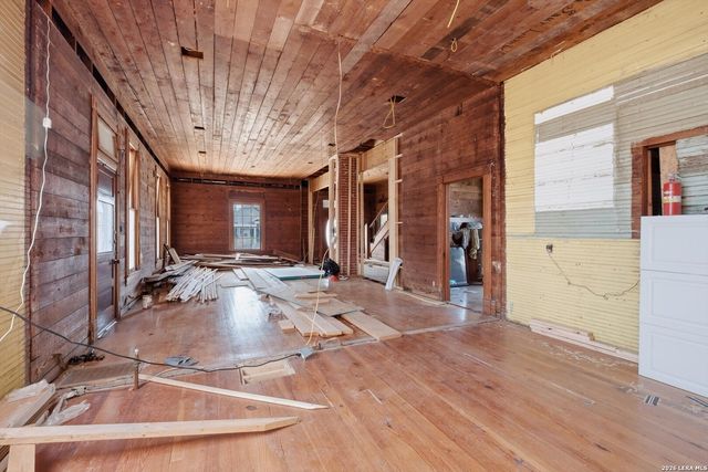 611 Mason St, San Antonio, TX 78208