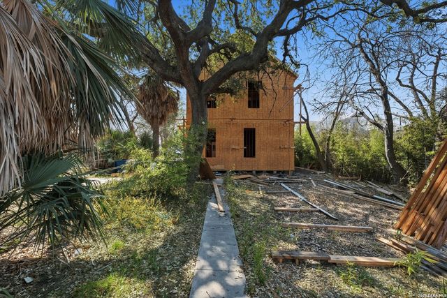 611 Mason St, San Antonio, TX 78208