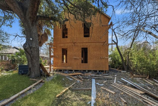 611 Mason St, San Antonio, TX 78208