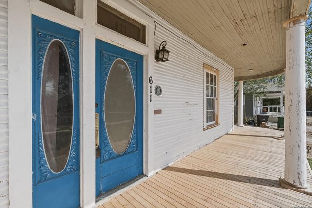 611 Mason St, San Antonio, TX 78208