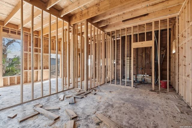 611 Mason St, San Antonio, TX 78208