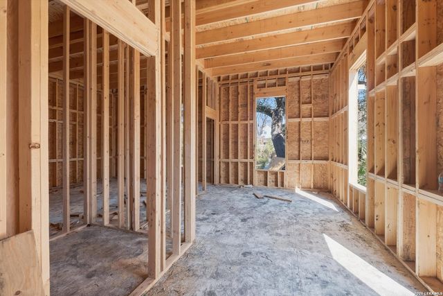 611 Mason St, San Antonio, TX 78208