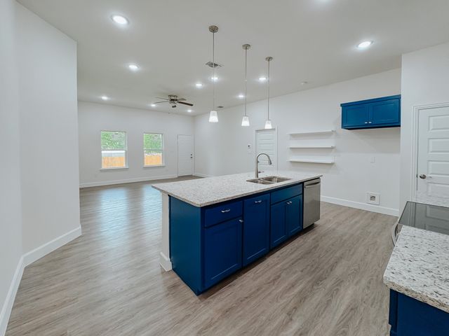 1314 E 3rd Avenue, Corsicana, TX 75110
