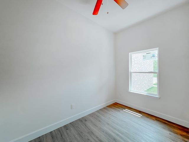 1314 E 3rd Avenue, Corsicana, TX 75110