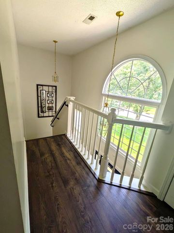 9026 Shenington Place, Charlotte, NC 28216