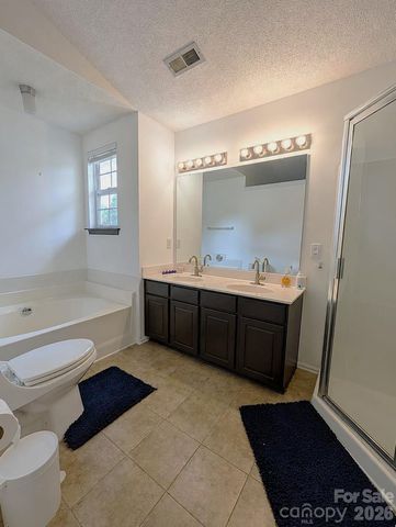 9026 Shenington Place, Charlotte, NC 28216