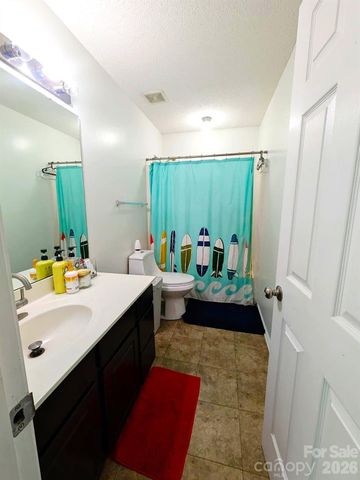 9026 Shenington Place, Charlotte, NC 28216