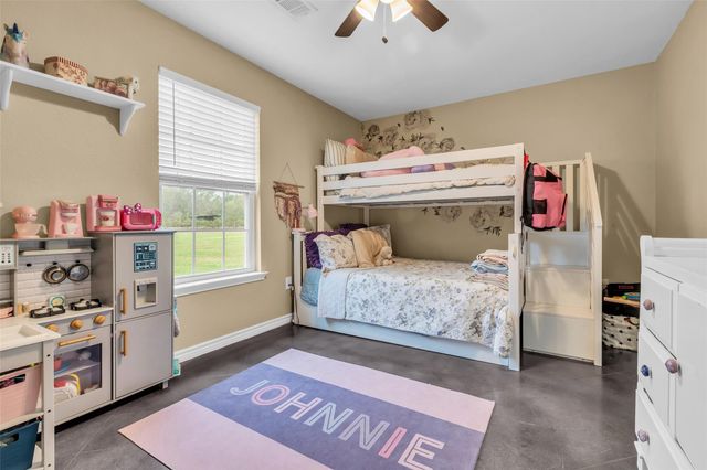 696 Independence Road, Shepherd, TX 77371