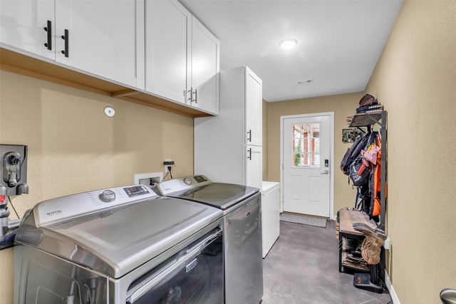 696 Independence Road, Shepherd, TX 77371