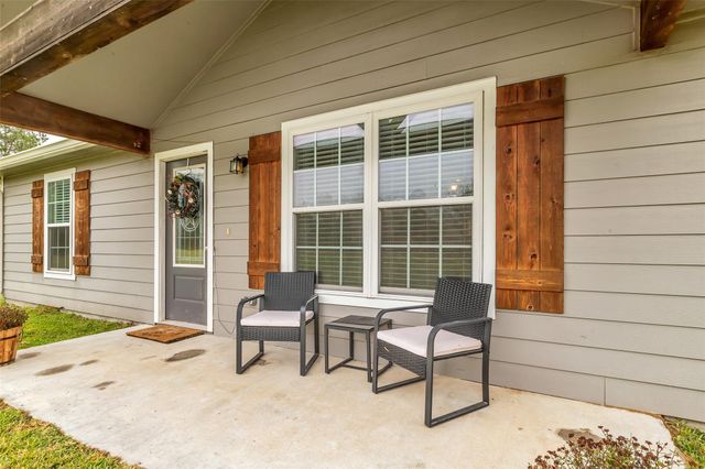 696 Independence Road, Shepherd, TX 77371