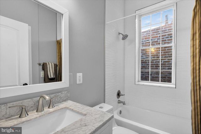 612 9TH ST NE, Washington, DC 20002