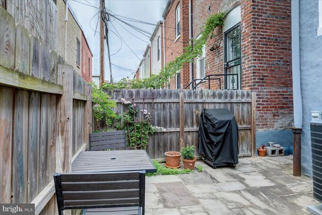 612 9TH ST NE, Washington, DC 20002