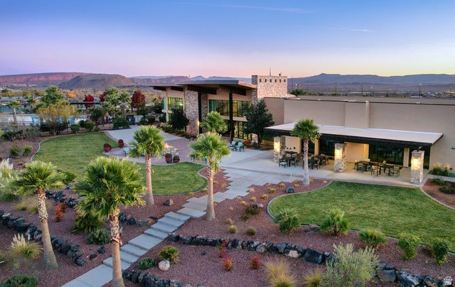 438 W CAMINO OSO, Washington, UT 84780