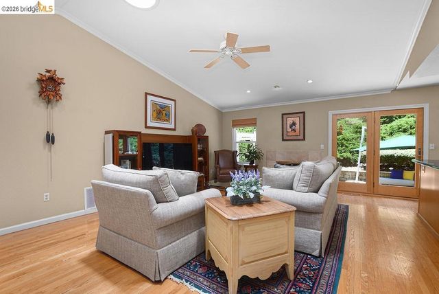 2090 Pebble Dr, Alamo, CA 94507