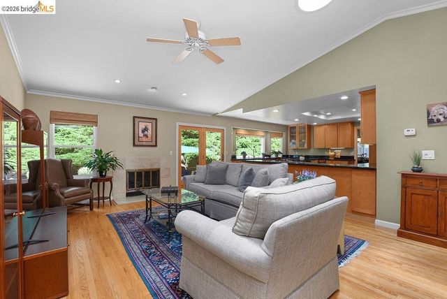 2090 Pebble Dr, Alamo, CA 94507