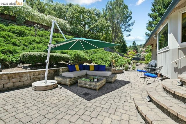 2090 Pebble Dr, Alamo, CA 94507