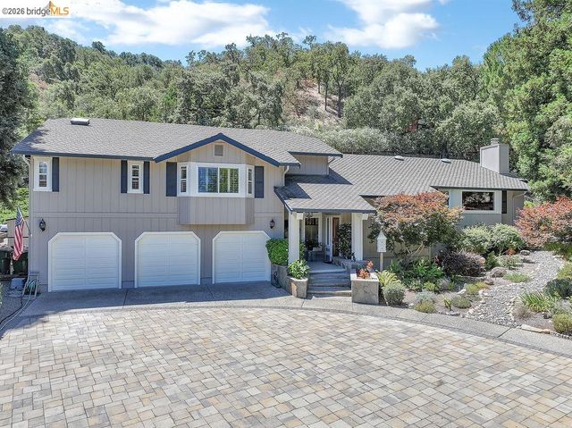 2090 Pebble Dr, Alamo, CA 94507