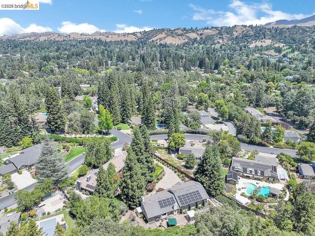 2090 Pebble Dr, Alamo, CA 94507