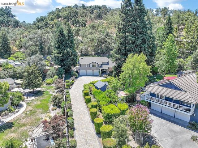 2090 Pebble Dr, Alamo, CA 94507