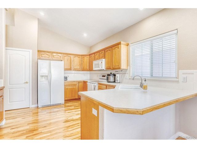 927 Champion Cir, Longmont, CO 80503