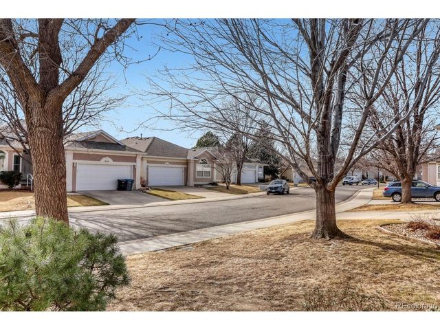 927 Champion Cir, Longmont, CO 80503