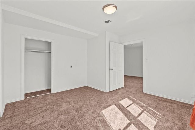 1002 Orange Street, La Marque, TX 77568