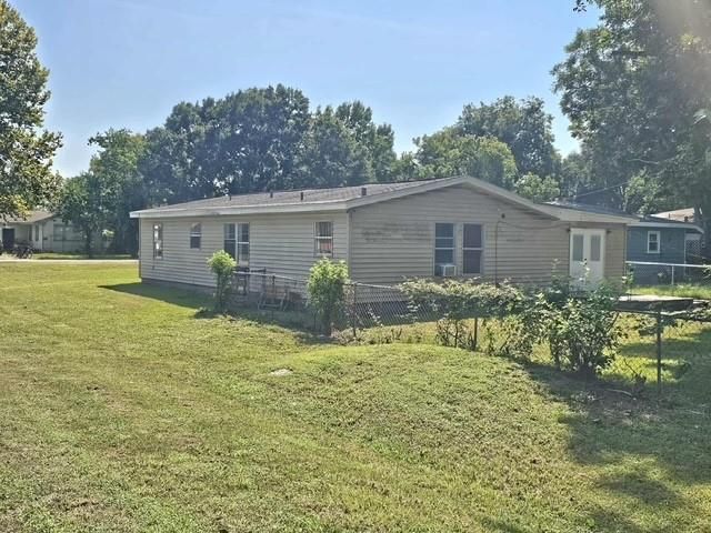 1002 Orange Street, La Marque, TX 77568