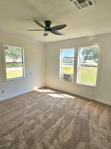 1002 Orange Street, La Marque, TX 77568