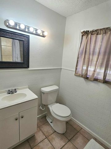 1002 Orange Street, La Marque, TX 77568