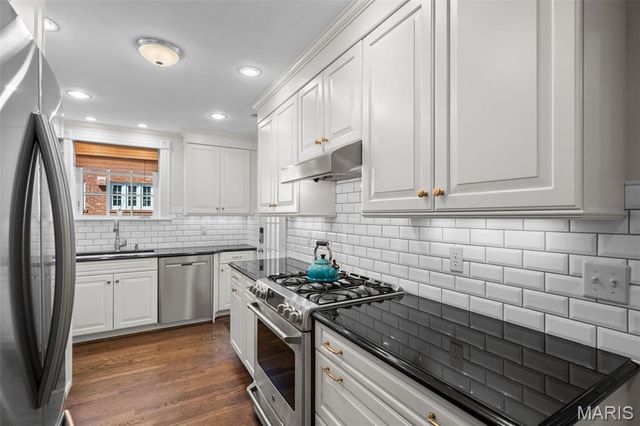 7447 York Drive, Clayton, MO 63105
