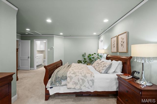 7447 York Drive, Clayton, MO 63105