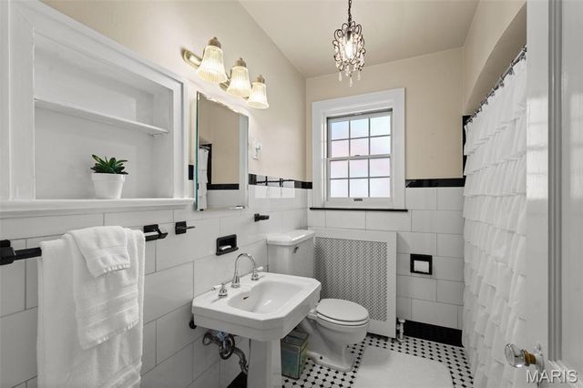 7447 York Drive, Clayton, MO 63105