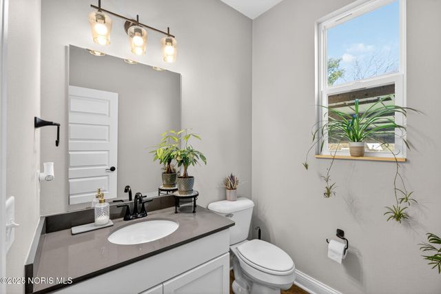 938 Wilkshire Drive, Waterville, OH 43566