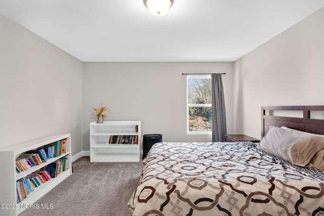 938 Wilkshire Drive, Waterville, OH 43566