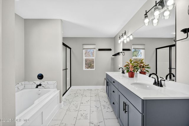 938 Wilkshire Drive, Waterville, OH 43566