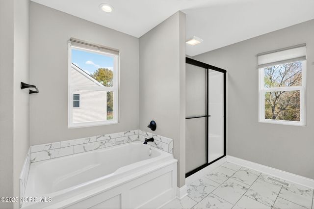 938 Wilkshire Drive, Waterville, OH 43566