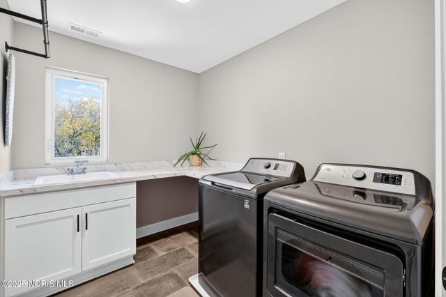 938 Wilkshire Drive, Waterville, OH 43566