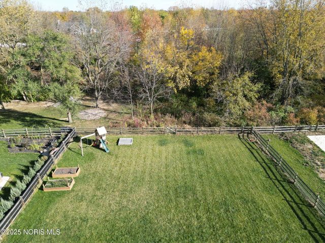 938 Wilkshire Drive, Waterville, OH 43566