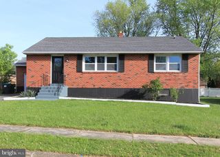 7 TIVERTON CIR, Newark, DE 19702