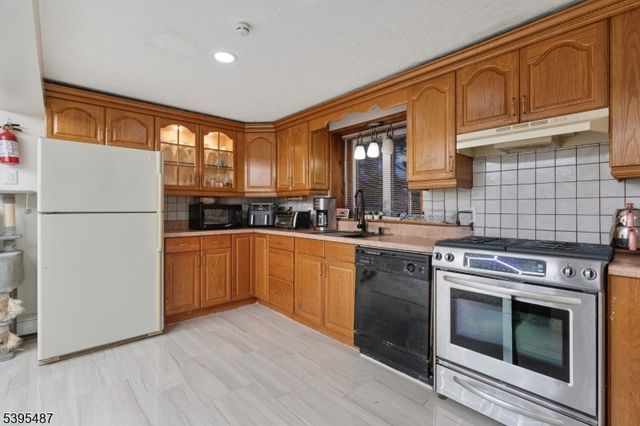 88 Hinchman Ave, Wayne Twp., NJ 07470