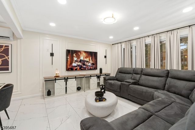 88 Hinchman Ave, Wayne Twp., NJ 07470