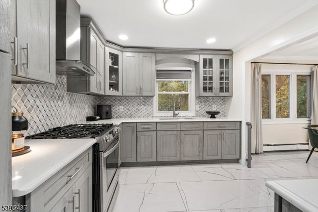 88 Hinchman Ave, Wayne Twp., NJ 07470