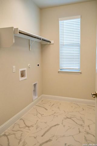 5209 Pinder, Marion, TX 78124