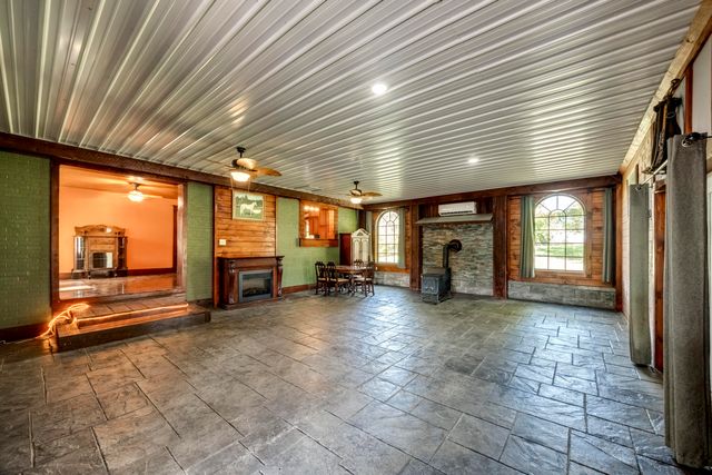 10900 US Hwy 127, Hustonville, KY 40437