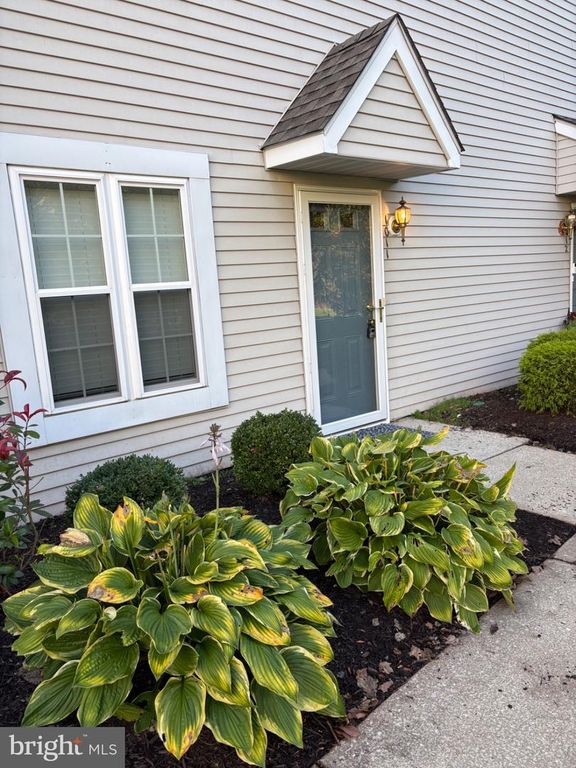 1011-A OSWEGO CT, Mount Laurel, NJ 08054