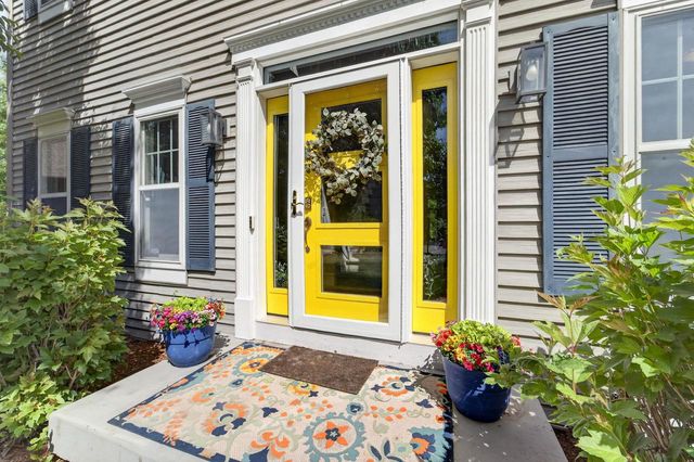 3098 Barrington Hills Court, Fitchburg, WI 53711